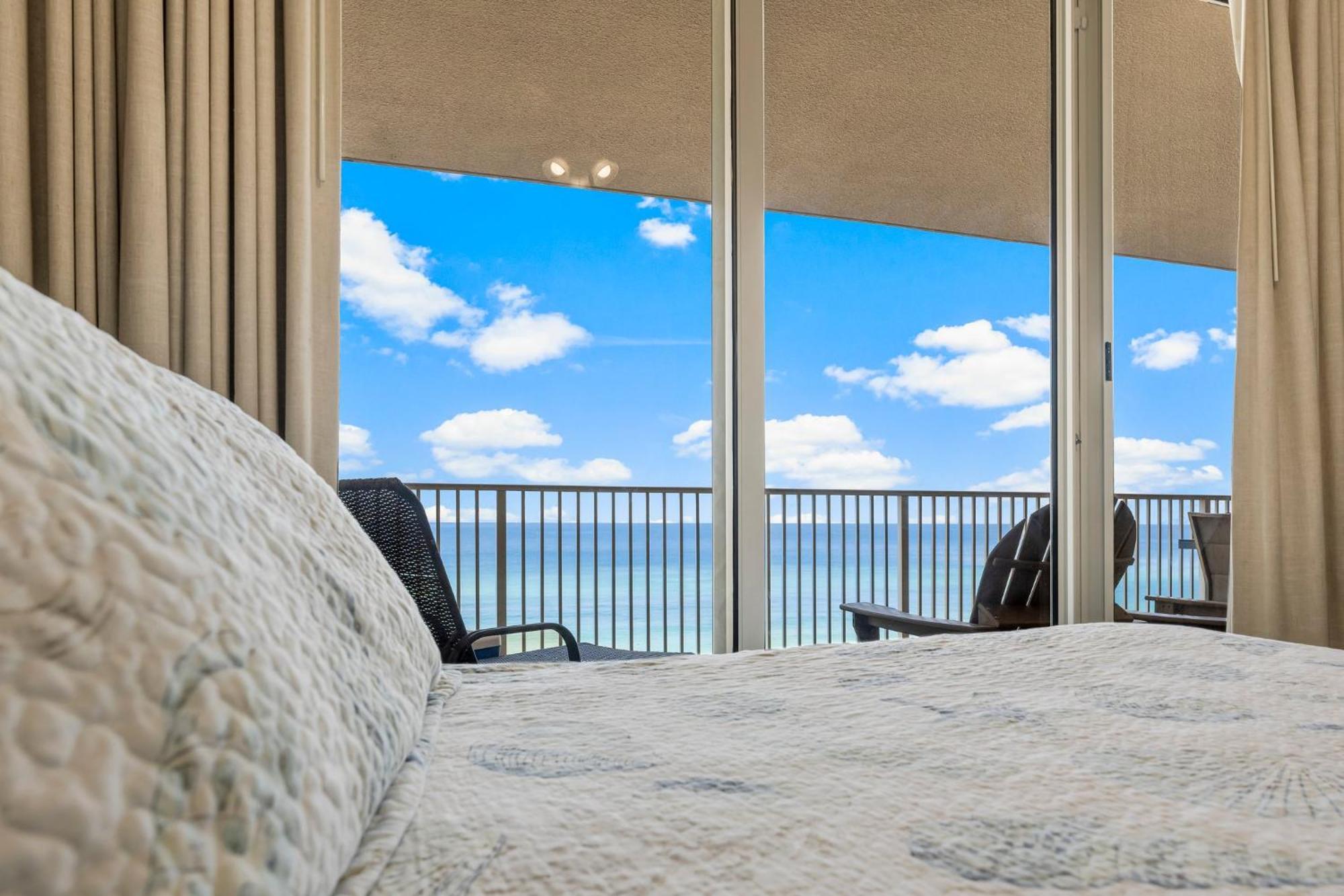 Ocean Reef Beach Resort! Beach Front! Free Seasonal Beach Chairs! By Dolce Vita Getaways Pcb Панама Сити Бийч Екстериор снимка